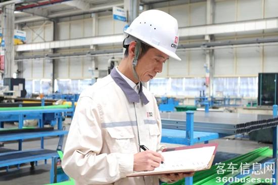 1748599099512840.jpg 2.jpg