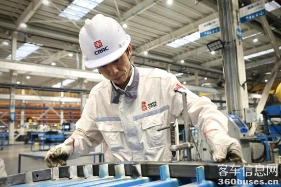 1748599105976112.jpg 3.jpg