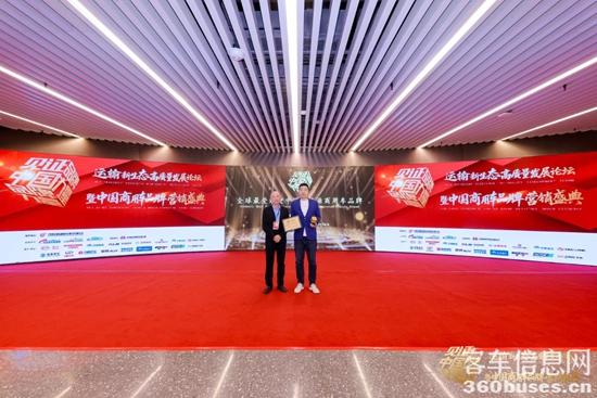 1748934035452998.jpg 02.jpg