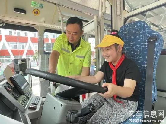 1750310261426598.jpg 4.jpg