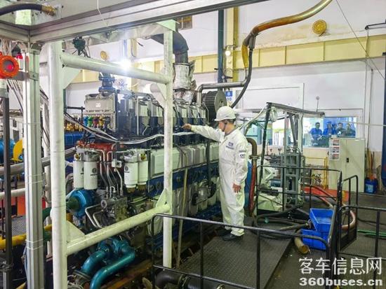 1760423070436982.jpg 2.jpg