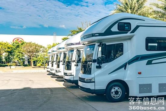 1767670840295872.jpg 2.jpg