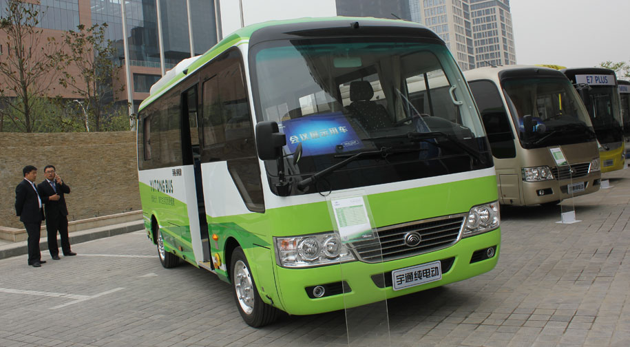 ZK6641BEVG3右前 